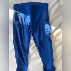 Lululemon blue capri leggings